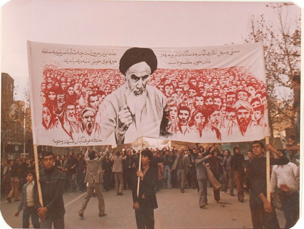 آیا امام خمینی در بهشت زهرا،وعده ی رایگان شدن آب و برق را داد؟