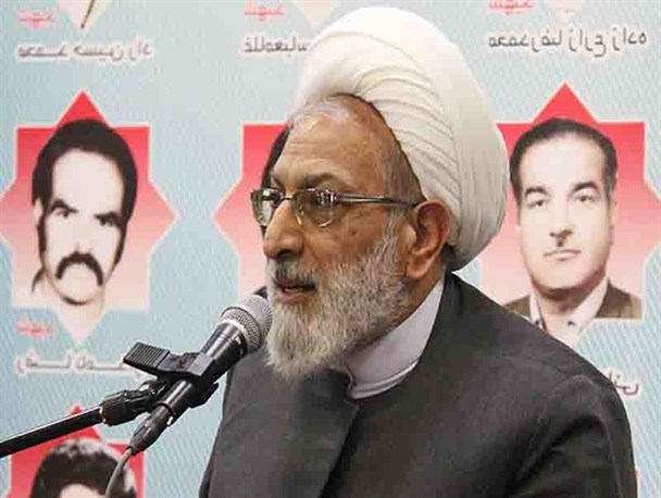 بایدافرادی به مجالس خبرگان و شورای اسلامی بروند که در شأن دارالعباده و دارالعلم باشد/ فتنه 88؛ نتیجه بی قانونی بود