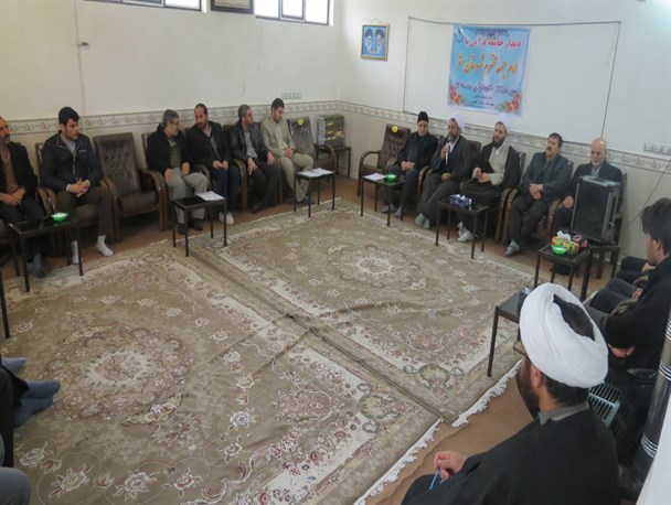 دیدار جامعه قرآنی شهرستان سنقروکلیایی با امام جمعه+ تصاویر