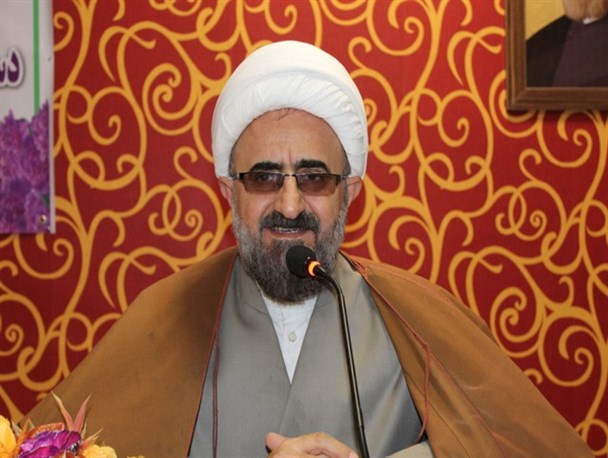 امام جمعه میامی خواستار تکمیل مصلی نماز جمعه و حرم شهدای گمنام شد