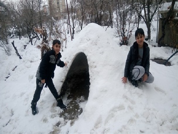 کلبه اسکیمو ها در تویسرکان+تصاویر