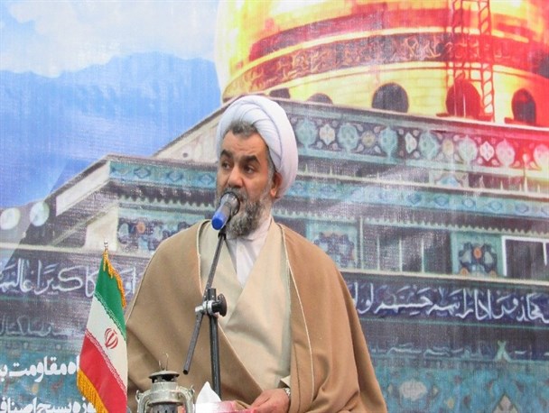 محفلی سبز برای مردانی از جنس کار و تلاش/ ایمان به خدا در مسئولان کشور ضعیف شده است