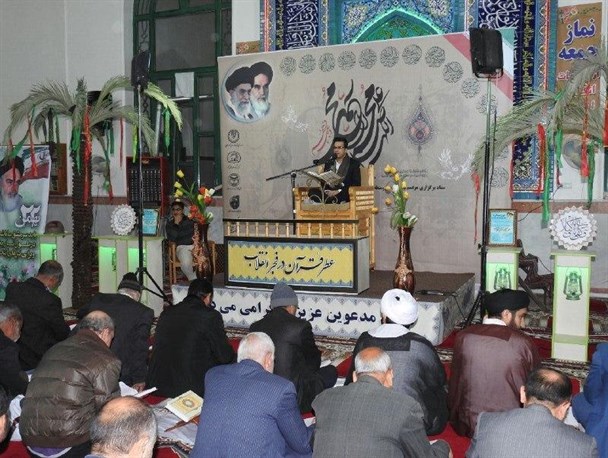 محفل "عطر قرآن در فجر انقلاب" در خان ببین+ تصاویر