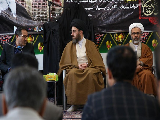 دیدار مسئولان شهرستان با امام جمعه لارستان