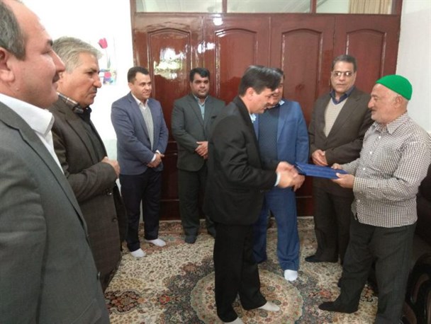 دیدار مسئولین شهرستان کلاله با خانواده های شهدا و جانبازان