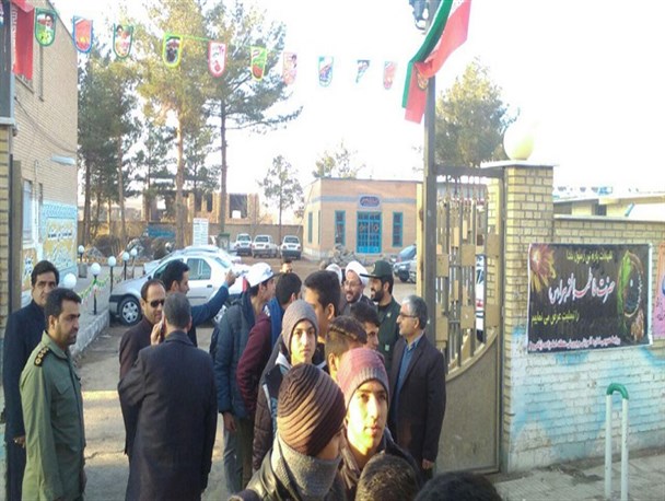 ۹۰ دانش آموز بسیجی از شهرستان نطنز به اردوی راهیان نور اعزام شدند+ تصاویر
