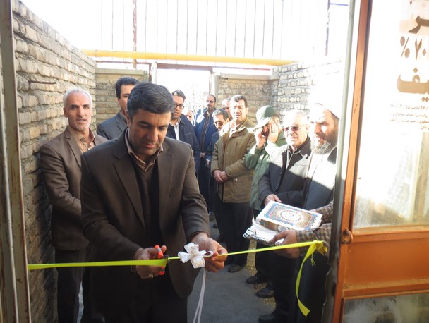 برپایی نمایشگاه کتاب به مناسبت دهه فجر در شهرستان سنقروکلیایی
