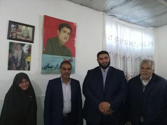 مسئولان بنیاد شهید و شورای هماهنگی بافق با خانواده شهید انقلاب دیدار کردند+تصاویر