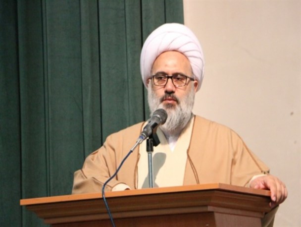 مدافعان حرم رویش های انقلاب هستند/ امنیت امروز به برکت خون شهدا است