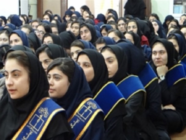 صبحگاه سراسری دانش آموزان و جشن انقلاب در مدارس اردبیل / فیلم