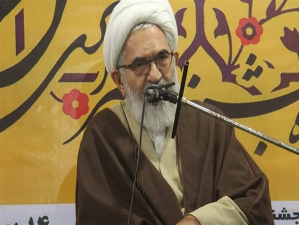 عرصه کار در دستگاه‌ها باید خدمت به مردم باشد/«مقاومت» با شهادت سردار سلیمانی اوج گرفت