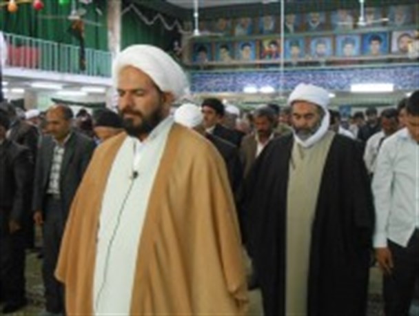 دشمن با تمام قوا درپی فتح عقول، قلوب و القای ناامیدی درآحاد ملت است