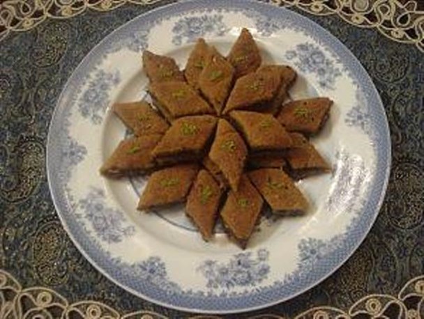 «سمنو پزون»؛ رسم دیرینه زنان هراتی درآستانه عید نوروز