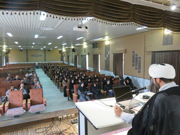همایش آموزشی"ازدواج سالم و پایدار" در کنگاور برگزار شد