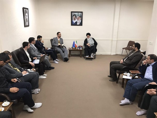 نفوذ از شبکه های مجازی جدی ترین تهدید علیه انقلاب است