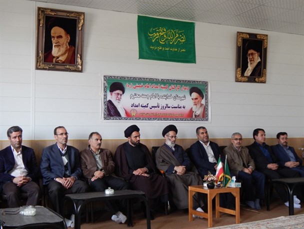 پرداخت ۶۳۰ مورد وام کارگشائی در خدابنده/کارکنان کمیته امداد خدابنده با امام جمعه قیدار دیدار کردند+تصاویر