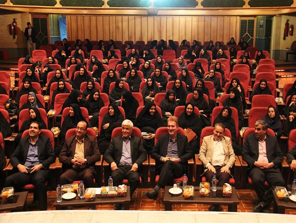 جشن روز زن ویژه بانوان شاغل در صنعت آب و برق یزد برگزار شد +تصاویر