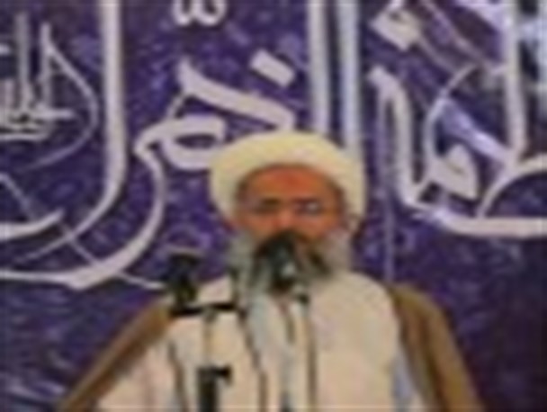 دشمن میخواهد جوانان را با فرهنگ انقلاب بیگانه کند