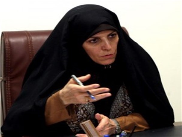 مولاوردی: ورود زنان به ورزشگاه اشکال شرعی ندارد/ باید قدم به قدم پیش رفت