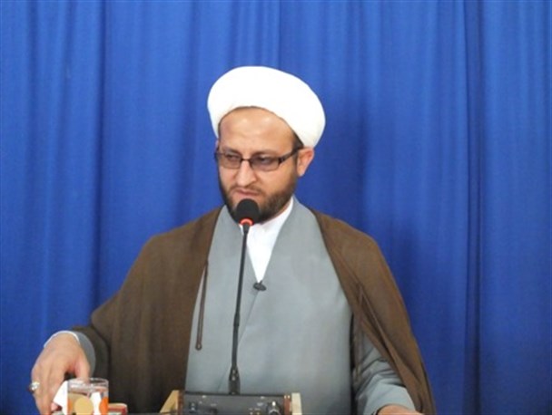 تیم مذاکره کننده باید طوری عمل کند تا مایه عزت و افتخار برای ایران اسلامی باشد