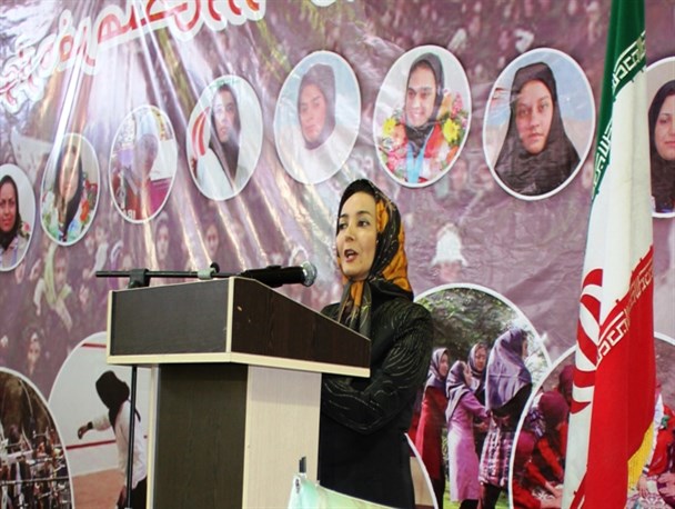 «مادر» باید آگاهی و سلامتی را به خانواده هدیه دهد