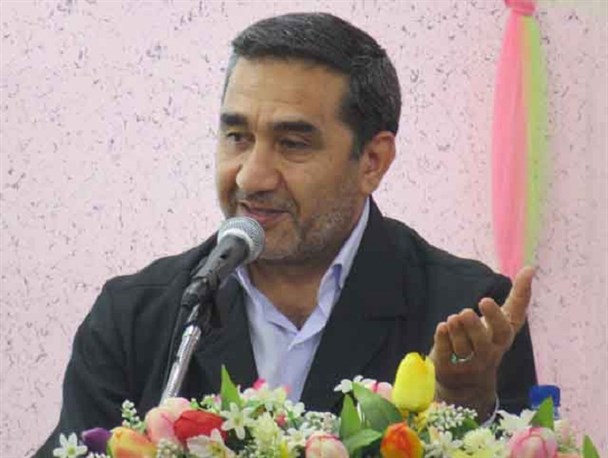 از دیدارباخانواده های شهدا غافل نشوید