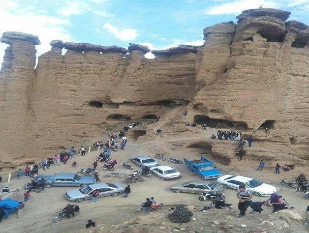رشد ۱۸۵ درصدی مسافران نوروزی در ماهنشان/ اظهار رضایت مندی مسافران نوروزی از مکان های گردشگری +تصاویر