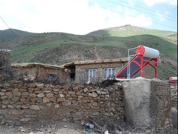 آبگرمکن‌های خورشیدی جایگزین آبگرمکن‌ها‌ی گازی در روستاهای نی ریز