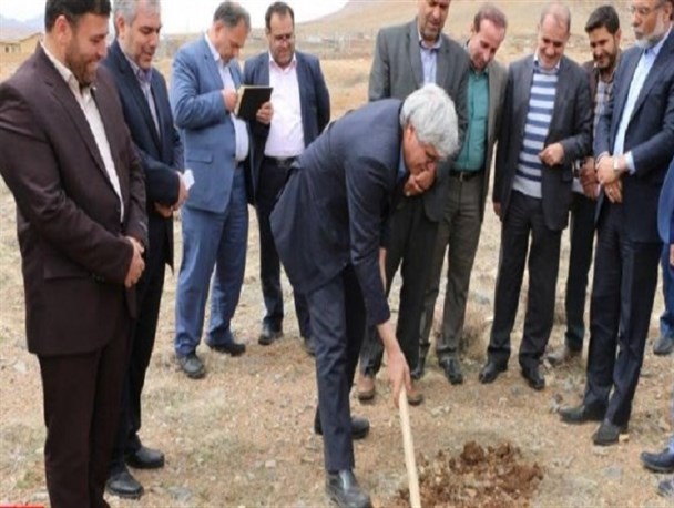 بازدید معاون وزیر صنعت، معدن و تجارت از شهرک صنعتی چادگان/ کلنگ ناحیه صنعتی روستای انالوجه به زمین زده شد