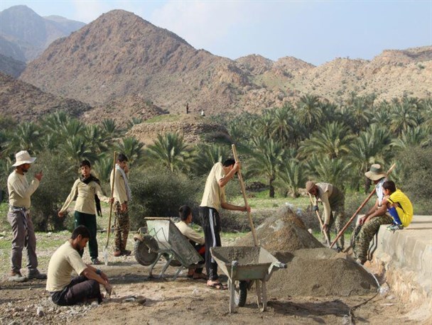 سیزده بدر جهادی دانشجویان بسیجی در مناطق محروم دشتستان+ تصاویر