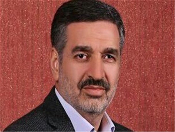 قاچاق حجم زیادی از اقتصاد کشور را اسیر خود کرده/استفاده نکردن از مدیران توانمند و انقلابی پاشنه آشیل تولید است