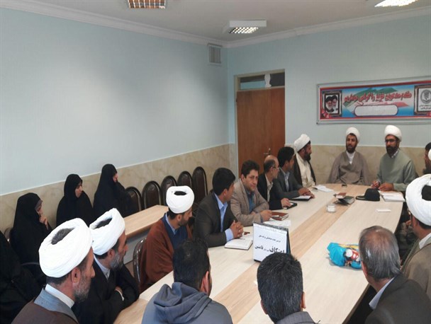 برگزاری نشست هم اندیشی ستاد اعتکاف با حضور مسئولین فرهنگی شهرستان فامنین
