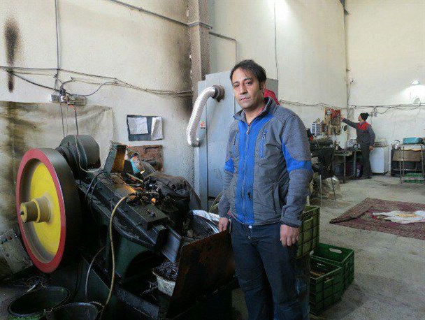 مسئولان فقط به فکر ارائه آمار هستند/ جهش تولید همت مسئولان را می طلبد