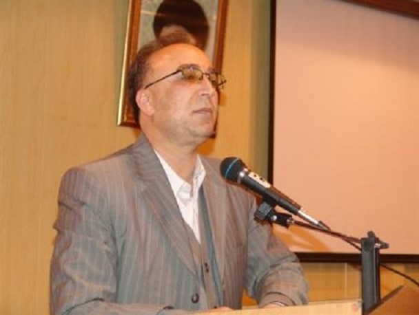 بهاء دادن به جوانان و عدم پرداخت سود بانکی راهکار تحقق شعار سال