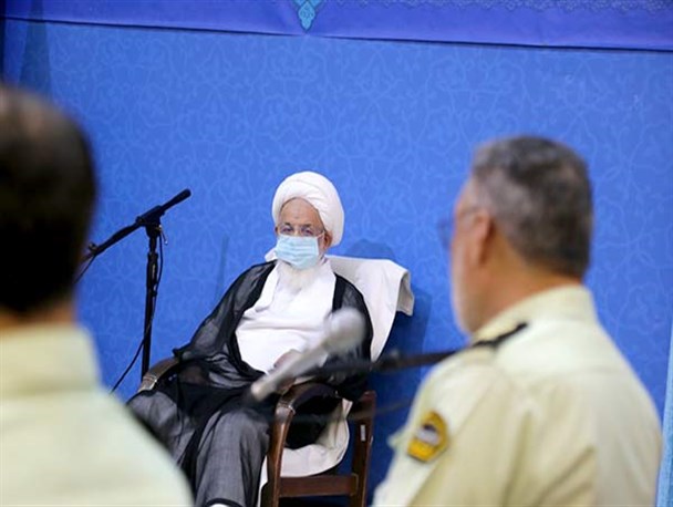 تقویت حس امنیت مسافران نوروزی در استان یزد با حضور نیروهای انتظامی