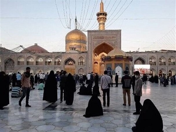 زخمی شدن سه نفر توسط یک عنصر با رفتارهای تکفیری در حرم رضوی/ دستگیری ضارب و شهادت یک نفر