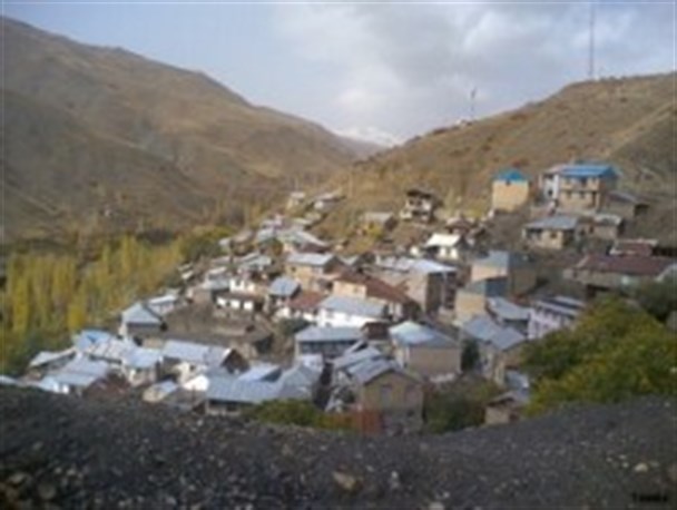 رانش کوه در مومج دماوند، تهدیدی برای جان روستائیان