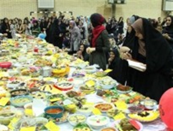 نخستین جشنواره غذاهای سنتی در نیشابور برگزار شد