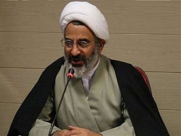 عملیات محوری دشمن، زدن جان و نرم افزار اصلی انقلاب است