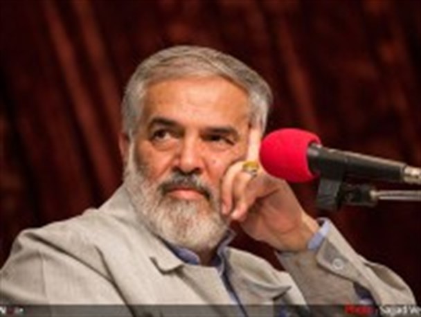 به نتیجه مذاکرات اصلا خوشبین نیستم/ مراقب باشیم راه نفوذ سرویس های جاسوسی دشمن را باز نکنیم