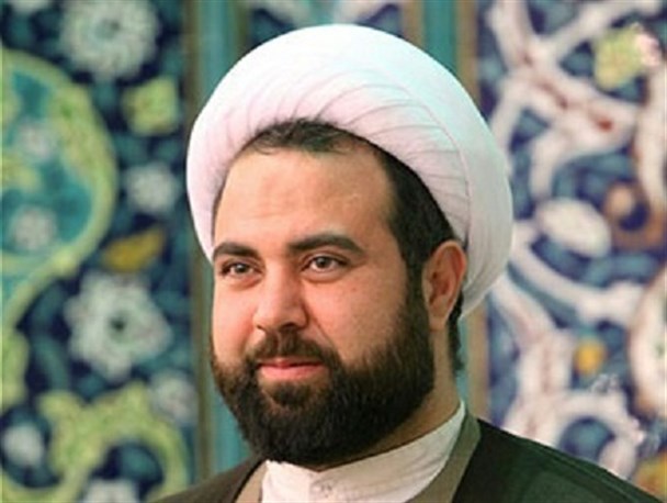 لازمه بندگی خداوند فرار از شیطان و استکبار است/ برای تحقق اقتصادمقاومتی همه تلاش کنند