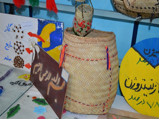 دستاوردهای فرهنگی و هنری دانش آموزان چابهاری نمایشگاه شد
