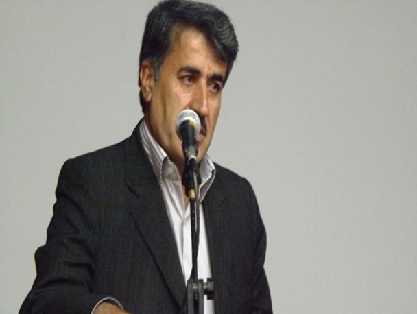 کارگران با تلاش های بی وقفه خود موجب پیشرفت و شکوفایی شهرها می شوند