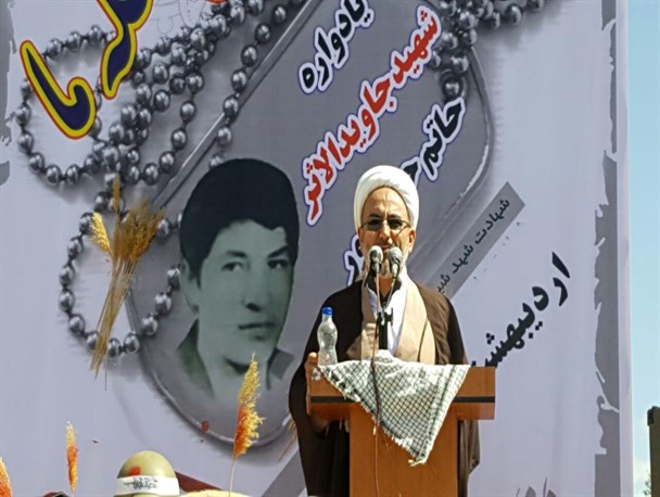 امروز اصطلاح “سایه جنگ” دستاویز برخی ها برای جمع آوری رای در انتخابات شده است/ مردم در انتخابات به فرد انقلابی و کارآمد رای بدهند