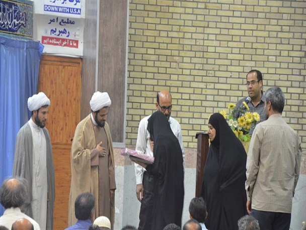 از پیشکسوت مامایی تقدیر شد+ عکس