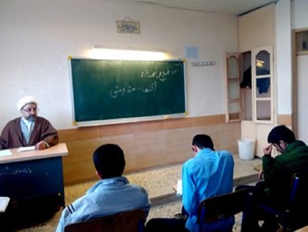 برگزاری گفتمان دینی با موضوع اقتصاد مقاومتی در شهرستان تالش