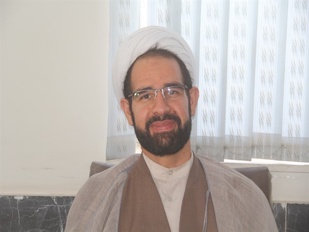 جهاد فرهنگی مهمترین وظیفه نیروهای انقلابی و ارزشی است / لزوم بصیرت نخبگان جوان در میدان جنگ نرم با دشمنان