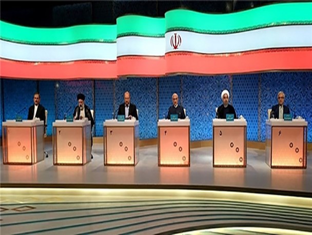 قضاوت رئیس جمهور در ارتباط با اقلیت‌های دینی درست نیست / آقای روحانی چرا ایرانیان در خارج از کشور سرمایه‌گذاری می‌کنند؟