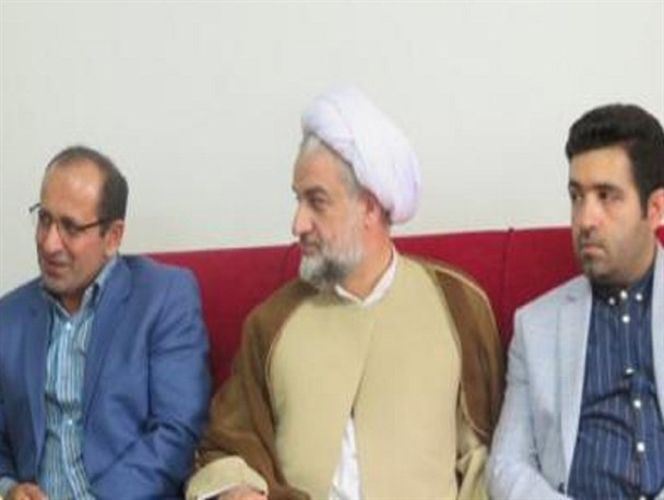 خانواده های شهدا، جانبازان و ایثارگران مایه سربلندی و برکت کشورند