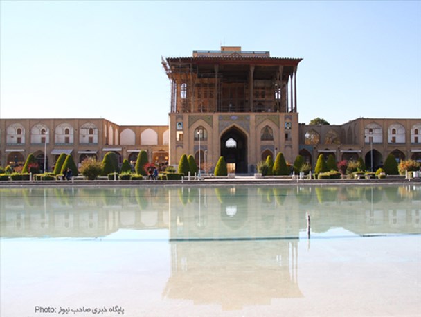 انعکاس زیبایی های اصفهان در قاب آینه+ تصاویر